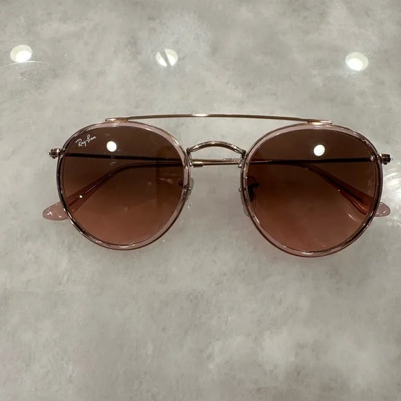 Ray-Ban Brown Sunglasses Classic Accessories - Picture 2 of 2